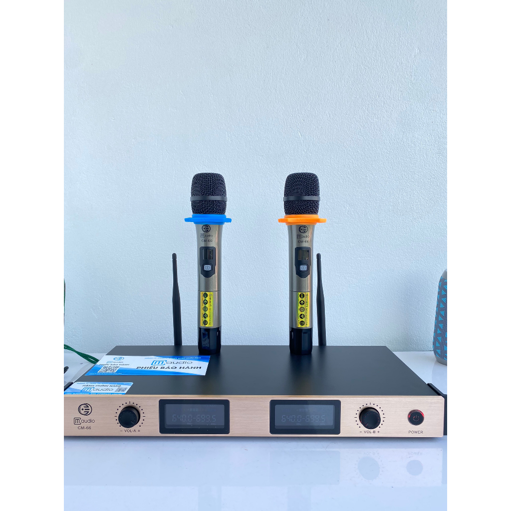 Micro không dây cm66 - hàng nhập khẩu 2023,bảo hành 24 tháng,Tặng kèm khay sạc pin và 4 viên pin 1200mah | BigBuy360 - bigbuy360.vn