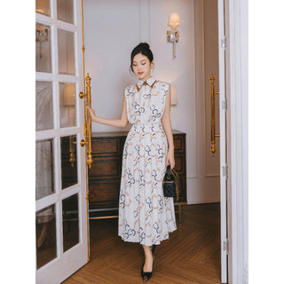 Váy lụa in logo vai chờm xếp ly D.CHIC MS: 2813336