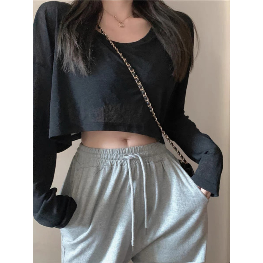 Áo croptop thun xước trễ vai dài tay thiết kế bánh bèo phong cách hàn quốc