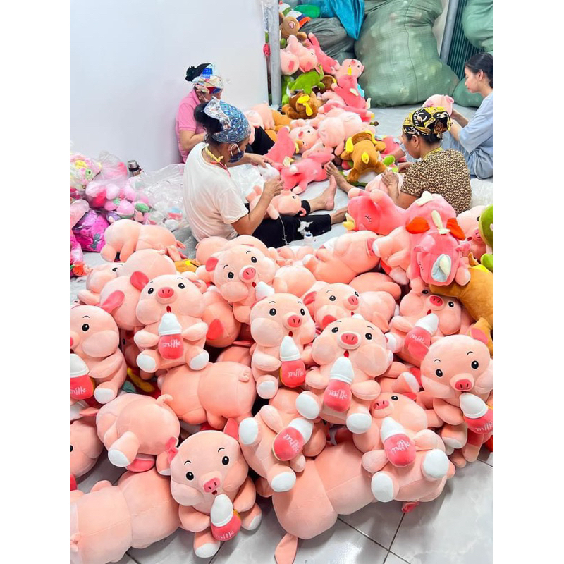 Gấu Bông Heo ôm bình sữa size 30cm Dễ thương