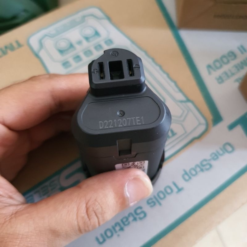 Pin DCA 12V 2.0Ah LB1220-4 chính hãng, dùng cho máy ADJZ1202