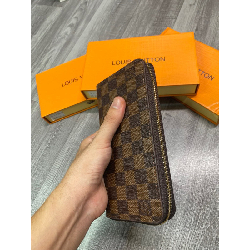 Ví da nam cầm tay MCM , vi kéo khoá LV mẫu mã trẻ trung năng động- ảnh và video tại shop