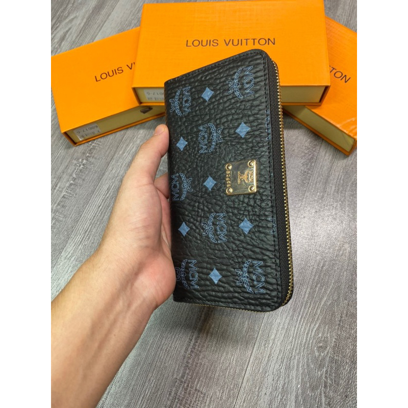 Ví da nam cầm tay MCM , vi kéo khoá LV mẫu mã trẻ trung năng động- ảnh và video tại shop