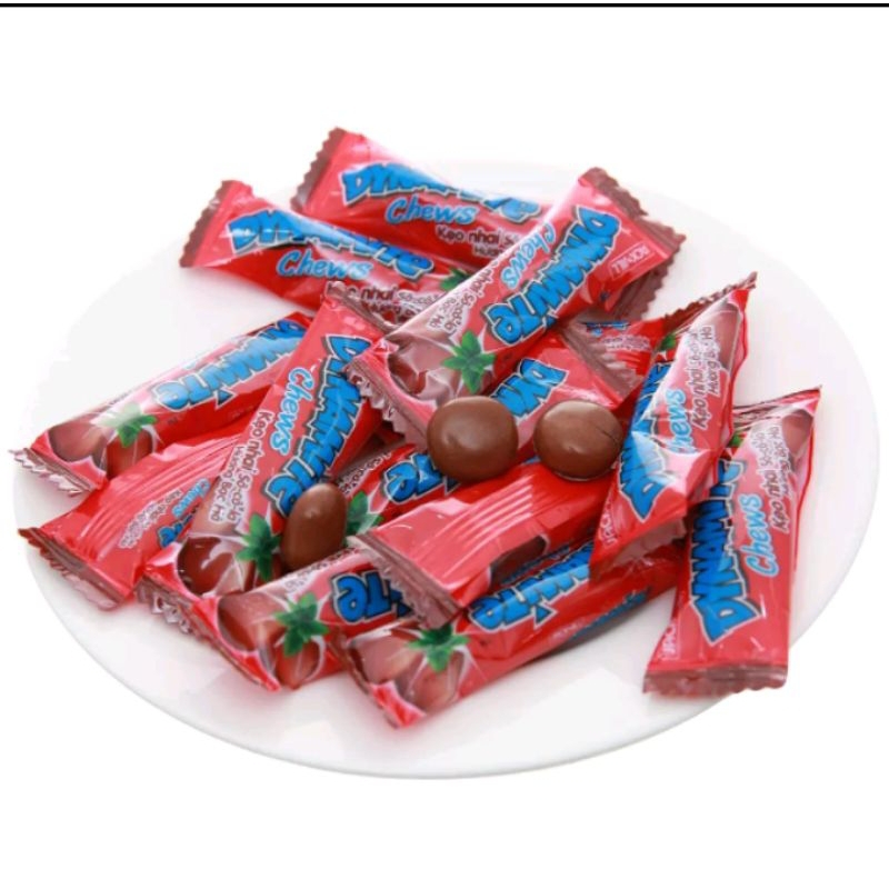 Kẹo nhai sô-cô-la hương bạc hà DYNAMITE chews 3 viên