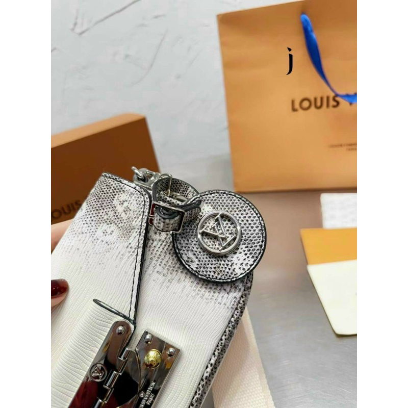 Túi xách LVV cắp nách