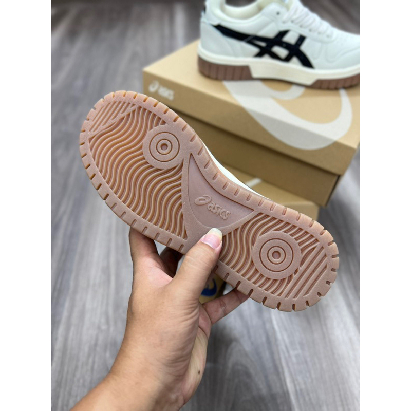 GIÀY ASIC’s kem nâu đen mẫu mới nam nữ, Giày asics kem đen đế nâu cao cấp, giày asic court mz az