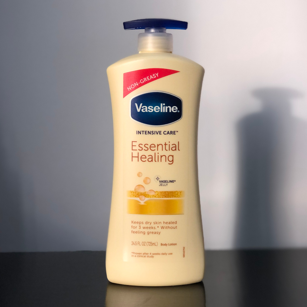 Sữa Dưỡng Thể Body Lotion Vaseline Intensive Care Essential Healing  Màu Vàng Phục Hồi Da 725ml