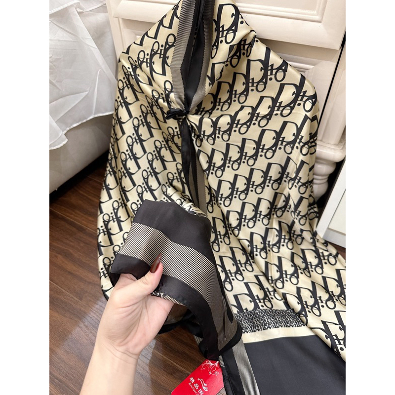 Khăn luạ choàng cổ CD cao cấp , kích thước 65x180cm