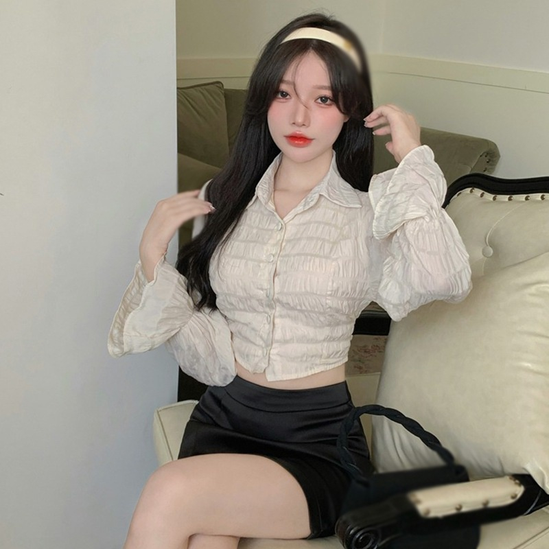 Áo croptop tay dài phối nơ quyến rũ sành điệu dành cho phái nữ cực xinh | BigBuy360 - bigbuy360.vn