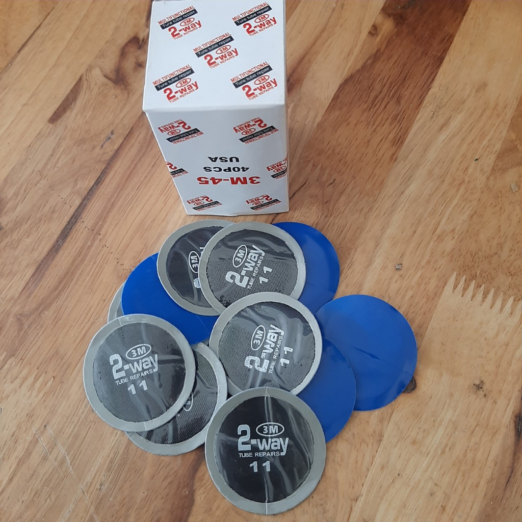 Hộp 40 miếng vá săm lốp ô tô, xe máy 3M 2way số 11