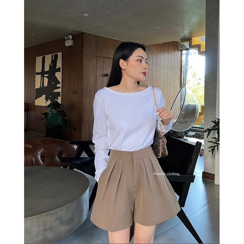 𝐀𝐧𝐧𝐞 𝐒𝐡𝐨𝐫𝐭𝐬 - Quần Đùi Ly Trước