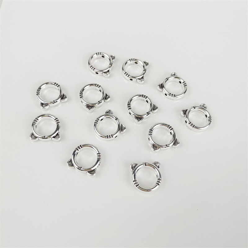 Charm khung đá bọc hạt hình mèo con - KL230