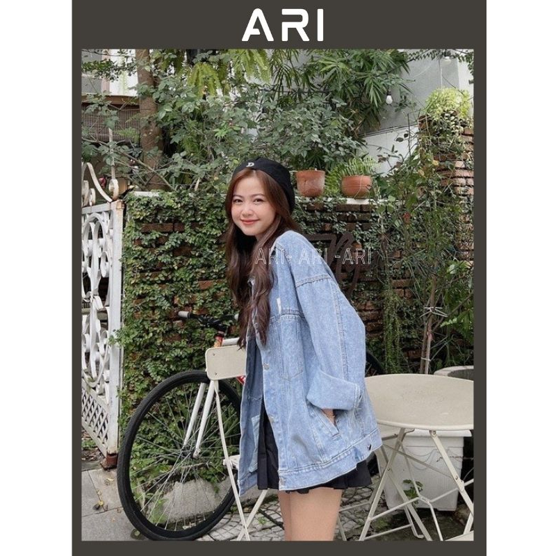Áo khoác bò jeans phom rộng thêu logo kiểu dáng hàn quốc ulzzang -áo khoác jeans unisex cực xinh trẻ chung năng động-ARI