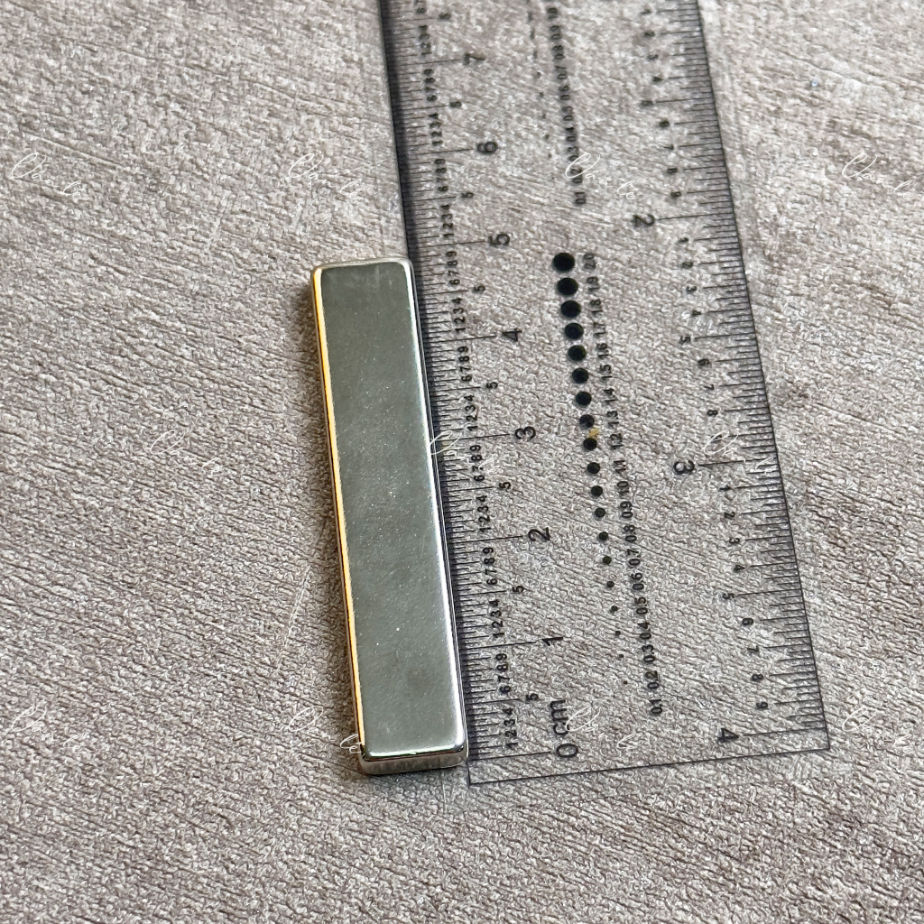 Nam châm hơ mắt mèo kim cương lực hút rất mạnh