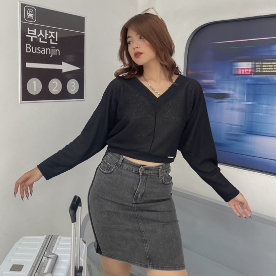 (SEPTEMBER - A017) ÁO TAY DÀI ĐEN HỞ LƯNG