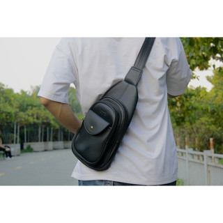 Túi đeo chéo CNT Unisex MQ18