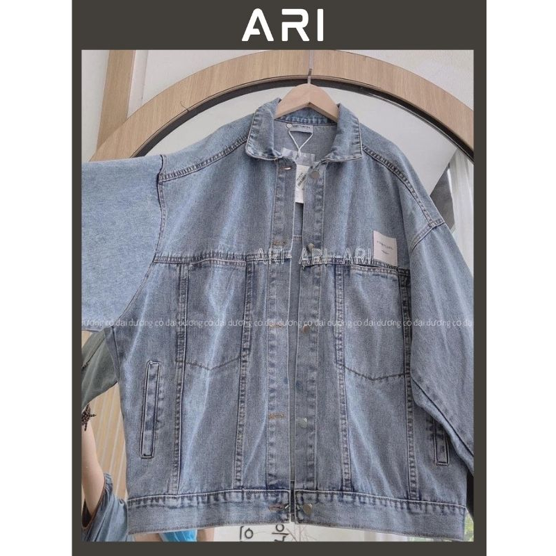 Áo khoác bò jeans phom rộng thêu logo kiểu dáng hàn quốc ulzzang -áo khoác jeans unisex cực xinh trẻ chung năng động-ARI