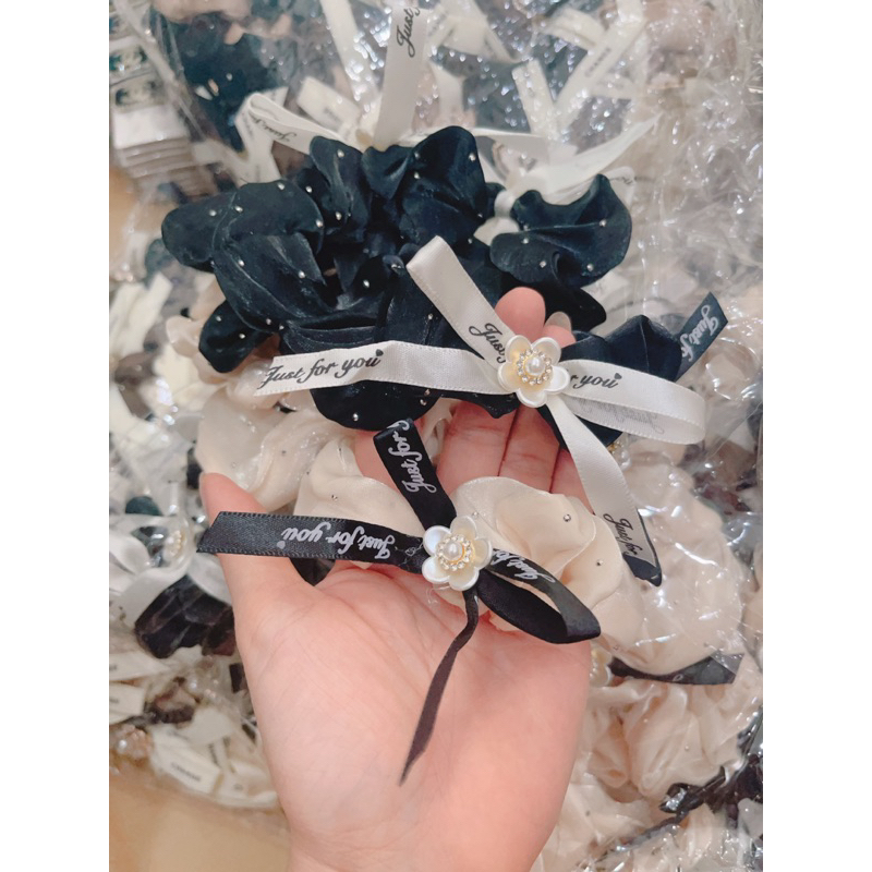 Sỉ 10 cột tóc bèo nơ đính hoa