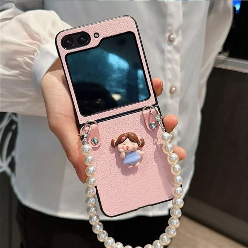 Ốp Z Flip5 - Z Flip4 - Z Flip3 - Flip5 5G chất da màu hồng baby charm em bé cute kèm dây ngọc dễ thương