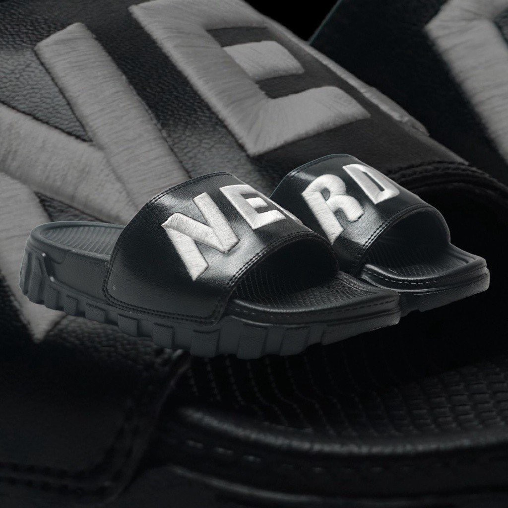 Dép quai ngang Nerdy thêu nổi hàng  nam nữ