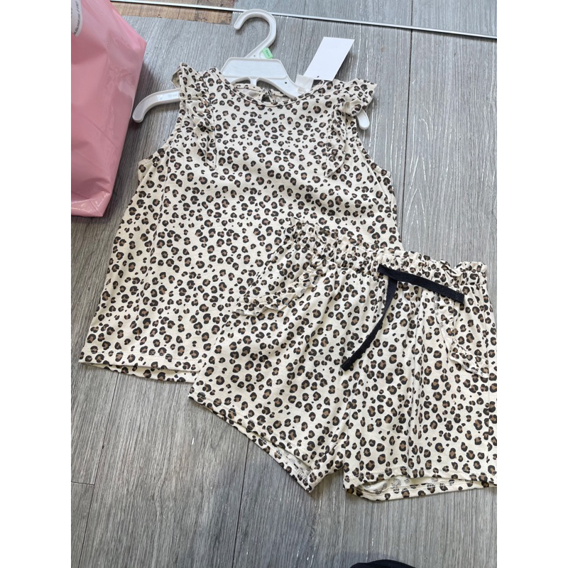 Bộ quần áo sát nách mặc hè cho bé gái HM auth