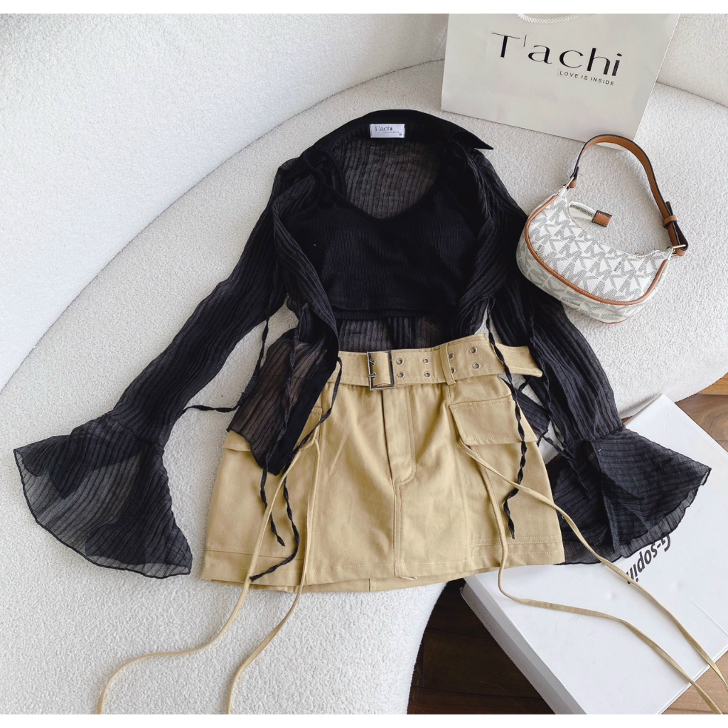 Set 4 Món Áo Sơ Mi Đen Tay Dài + Áo Croptop  + Chân Váy Nâu Kèm Belt