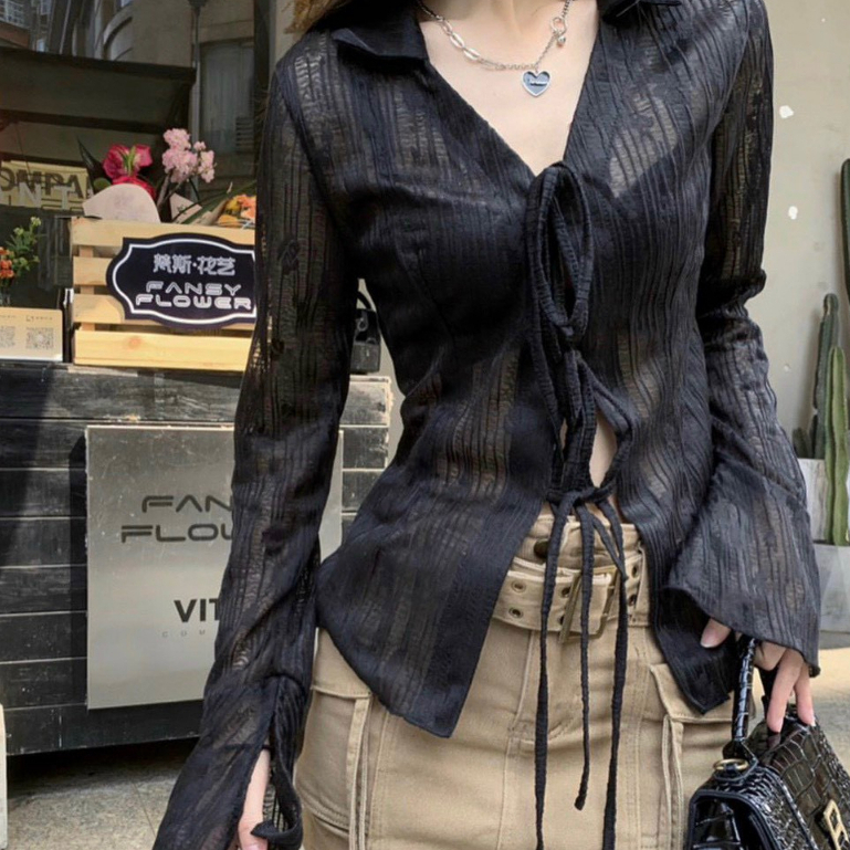 Set 4 Món Áo Sơ Mi Đen Tay Dài + Áo Croptop  + Chân Váy Nâu Kèm Belt