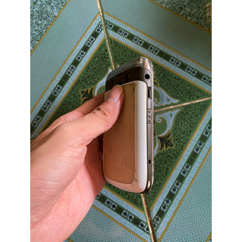 Điện thoại Blackberry Bold 9700