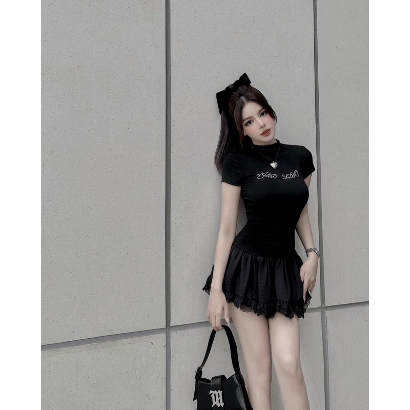 Chocker tim hot trend