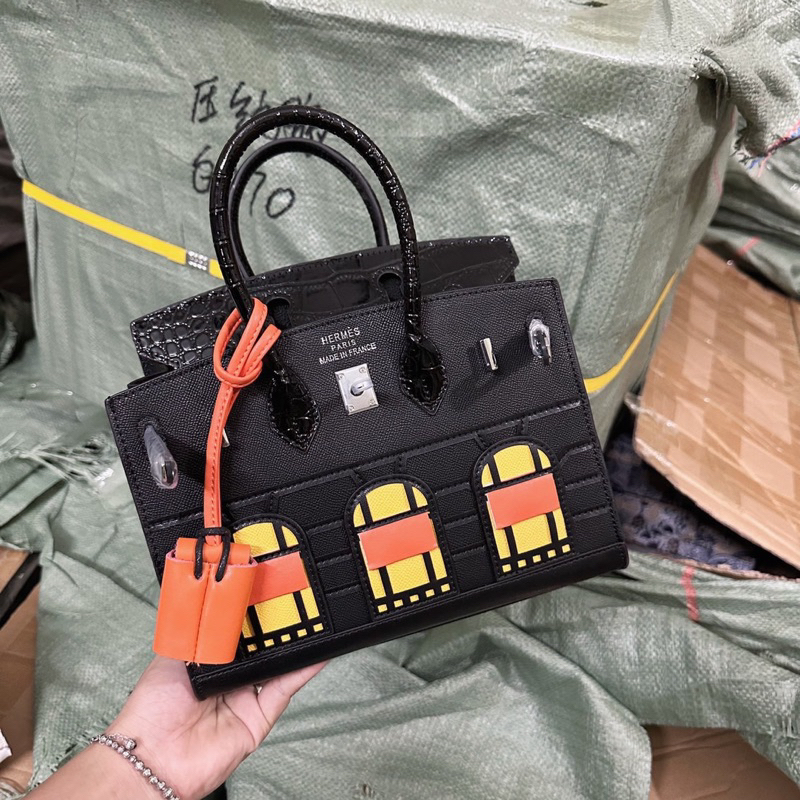 Túi Hm brikin ô cửa