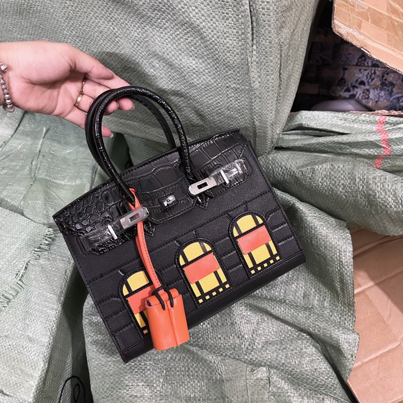 Túi Hm brikin ô cửa