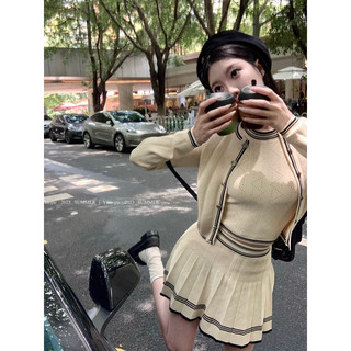 Set bộ trang phục len 3 món tôn dáng