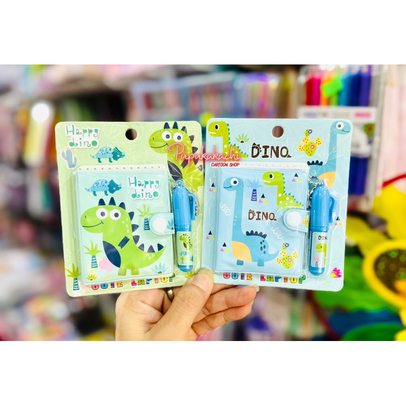 Sổ Mini Khổ A7 Có Nút Bấm Kèm Bút Mẫu Gấu Dâu, Khủng Long, Mèo, Bé Gái Cute