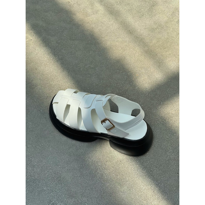 Sandals nữ quai rọ có khoá cài đế PU mềm êm chân gót cao 5cm Hot Trend