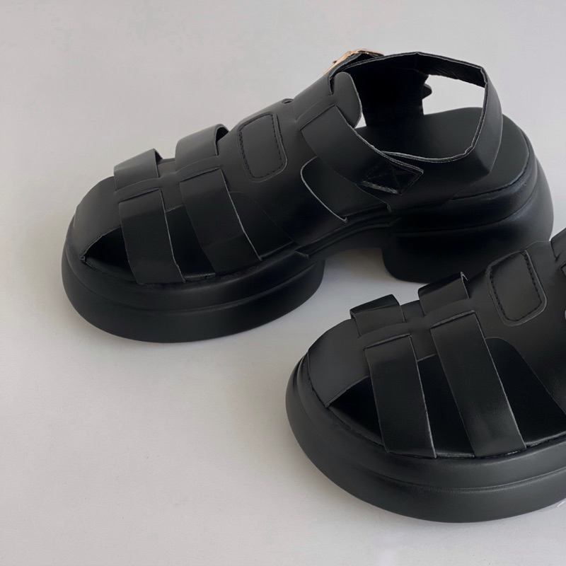 Sandals nữ quai rọ có khoá cài đế PU mềm êm chân gót cao 5cm Hot Trend