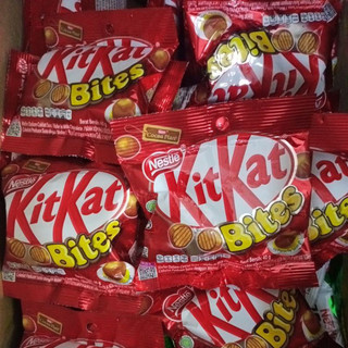 Bánh Xốp Phủ Socola Kitkat Bites 40g