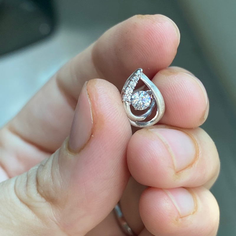 Mặt dây chuyền bạc