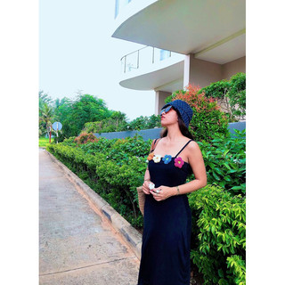 Đầm maxi tầng•2 dây•Ngực phối hoa len.🌺