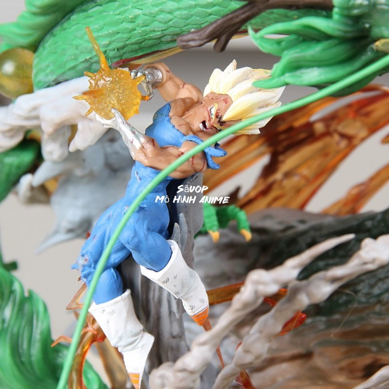 Tặng kèm led Mô hình Son goku và Vegeta đại chiến cao 35cm