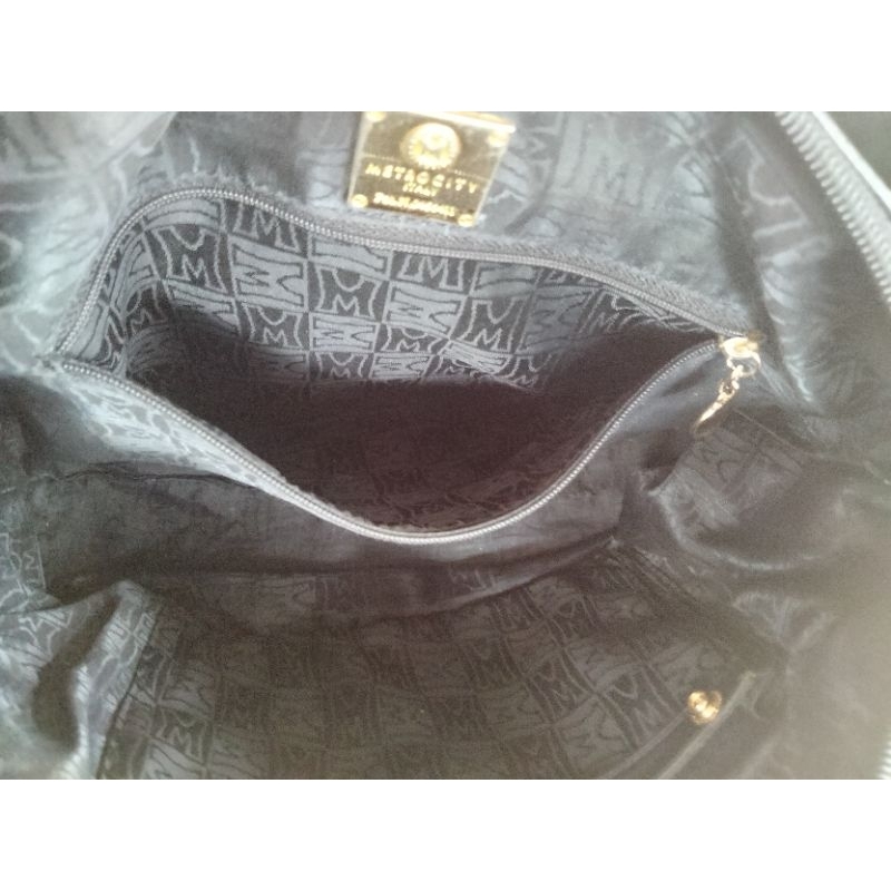 Metrocity authentic ❌ Hết ạ ❌