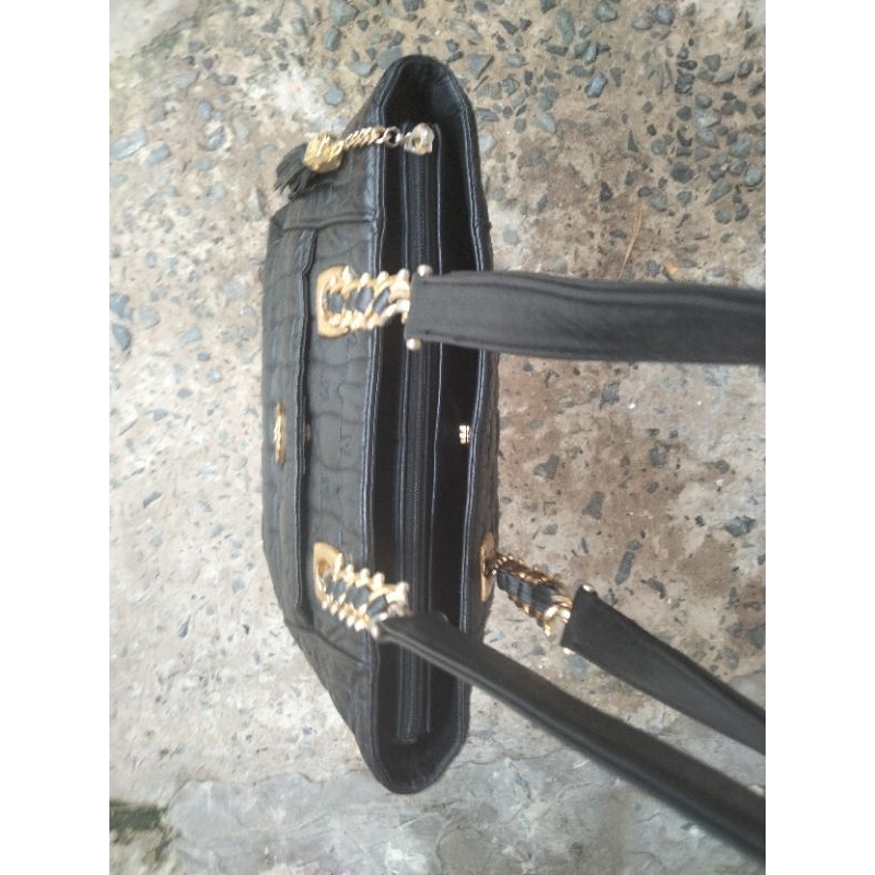 Metrocity authentic ❌ Hết ạ ❌