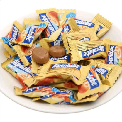 Áo bomber chữ H tim tay Chất poly mặt mịn ko lo bai xù. Mặc đẹp cả nam và nữ nhé. Chạy rót tỉ mỉ, hình in sắc.CT