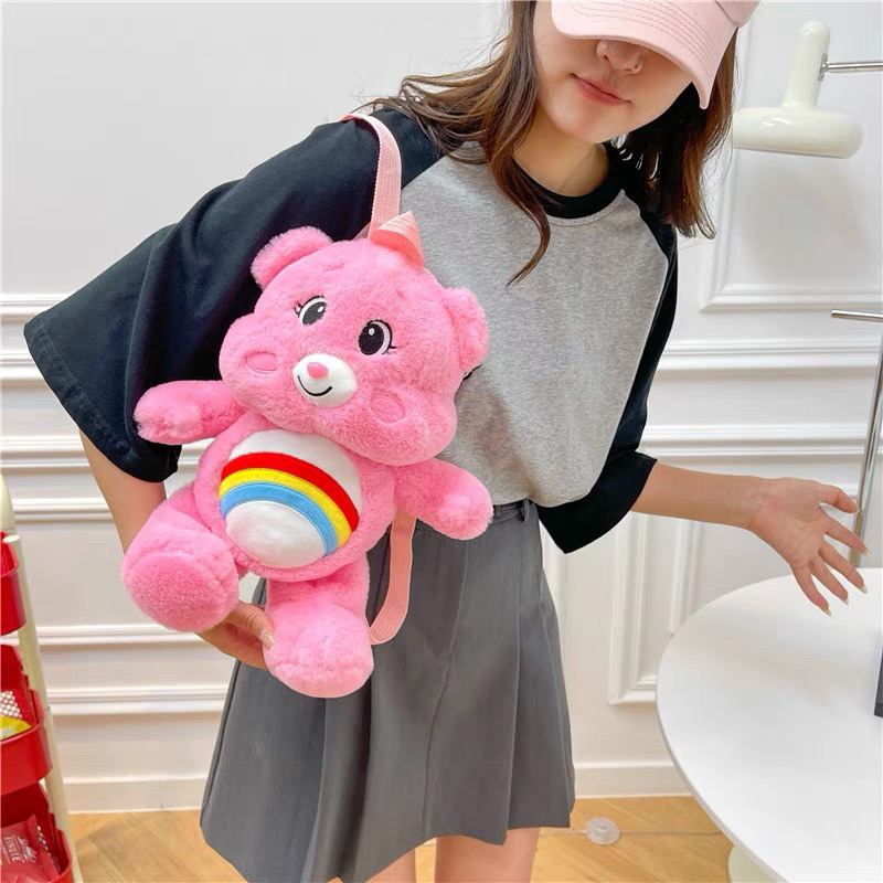 Balo gấu hồng cute giống Rosé Blackpink đeo ở soundcheck concert Born Pink