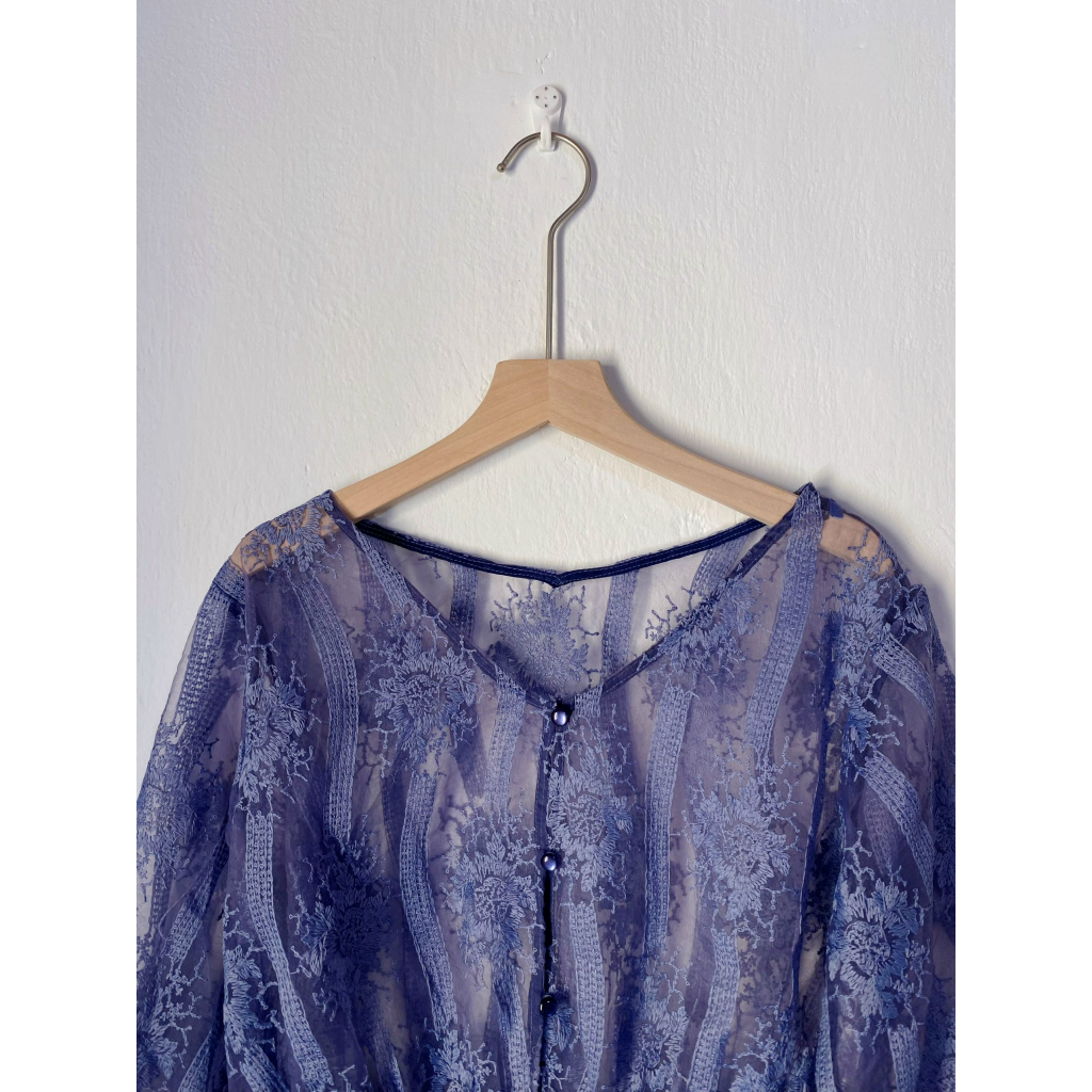 Áo ren kiểu cổ tim tay lửng dáng peplum màu xanh vintage secondhand