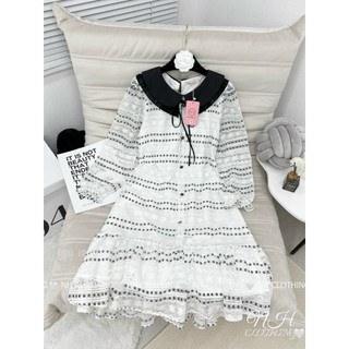 Váy ren phối cổ sm