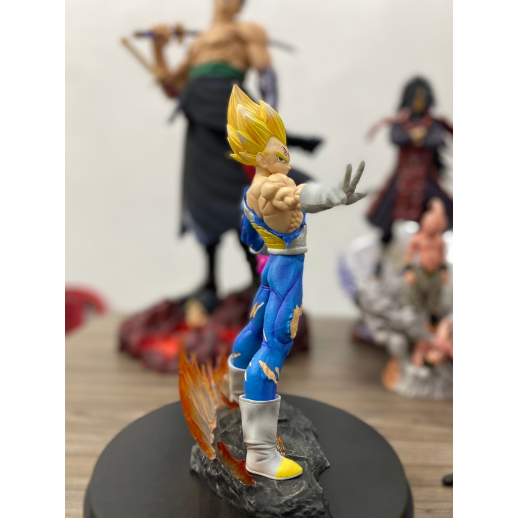 Mô Hình Dragon Ball Vegeta Cao 31Cm Có Base 8 Đầu Thay Thế - Odaycomohinh.0