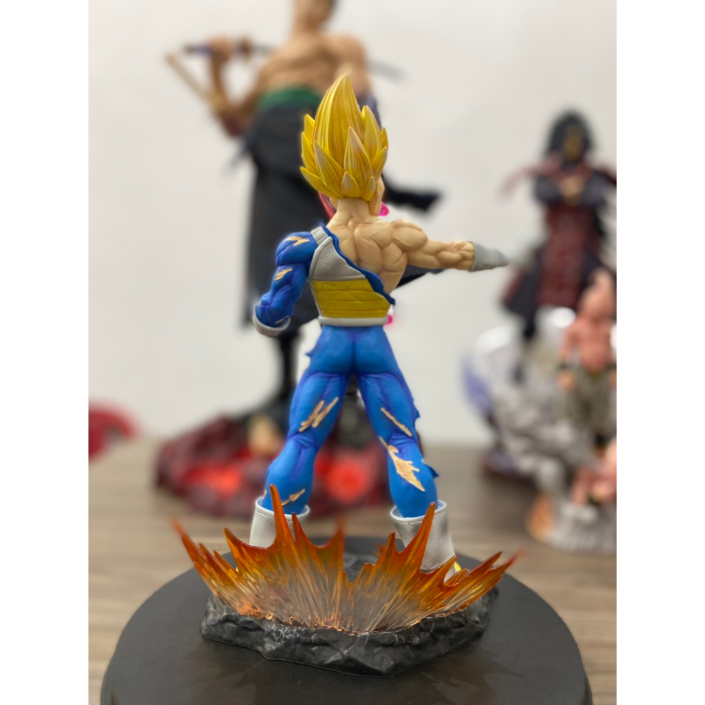 Mô Hình Dragon Ball Vegeta Cao 31Cm Có Base 8 Đầu Thay Thế - Odaycomohinh.0