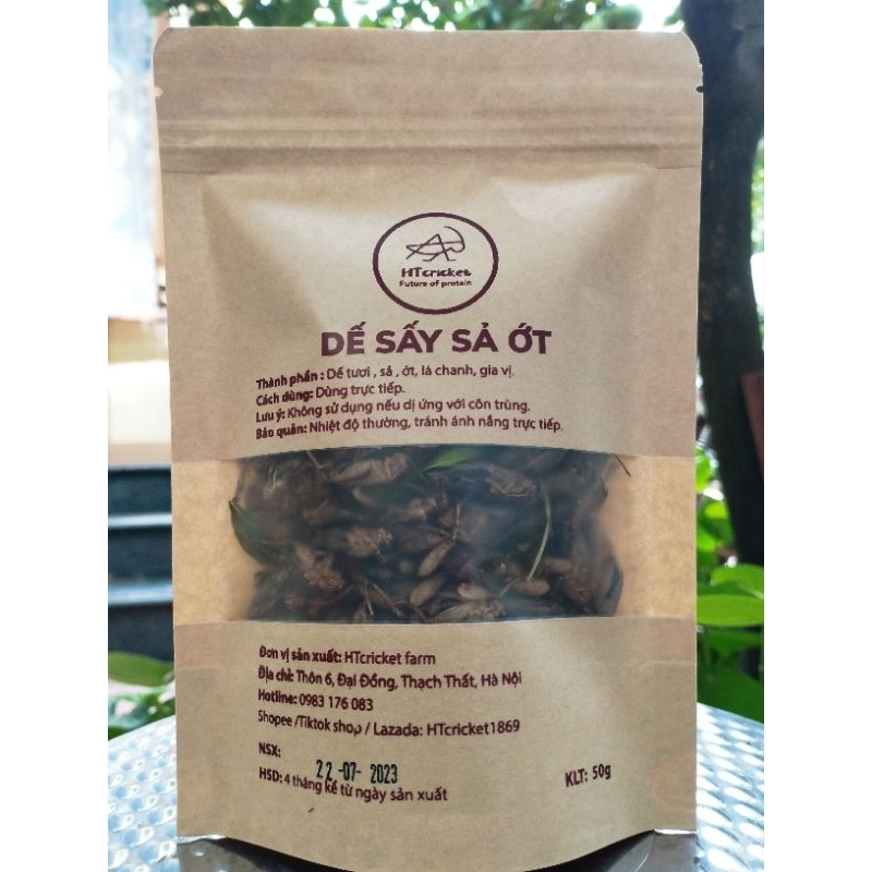 Dế sấy sả ớt, dế sấy giòn,  dế sấy cay giòn.