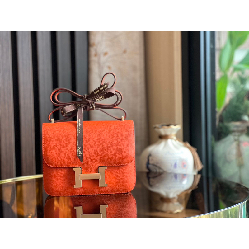 Túi đeo chéo HM Constance hàng nguyên bản size 18cm chất da bò