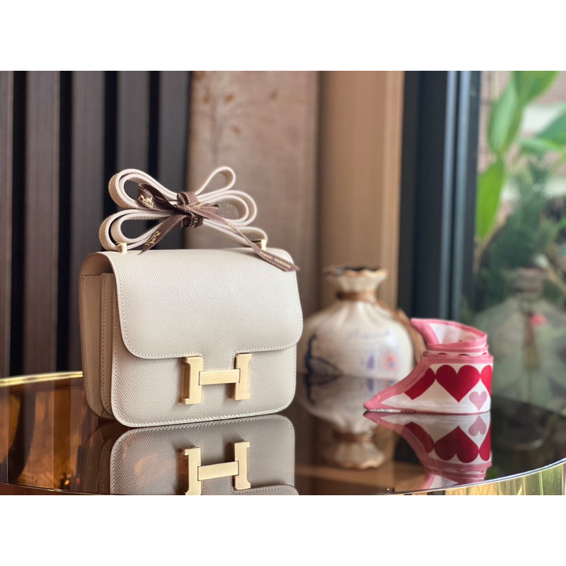Túi đeo chéo HM Constance hàng nguyên bản size 18cm chất da bò